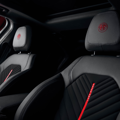 2027 Alfa Romeo Giulia Luna Rossa Interior